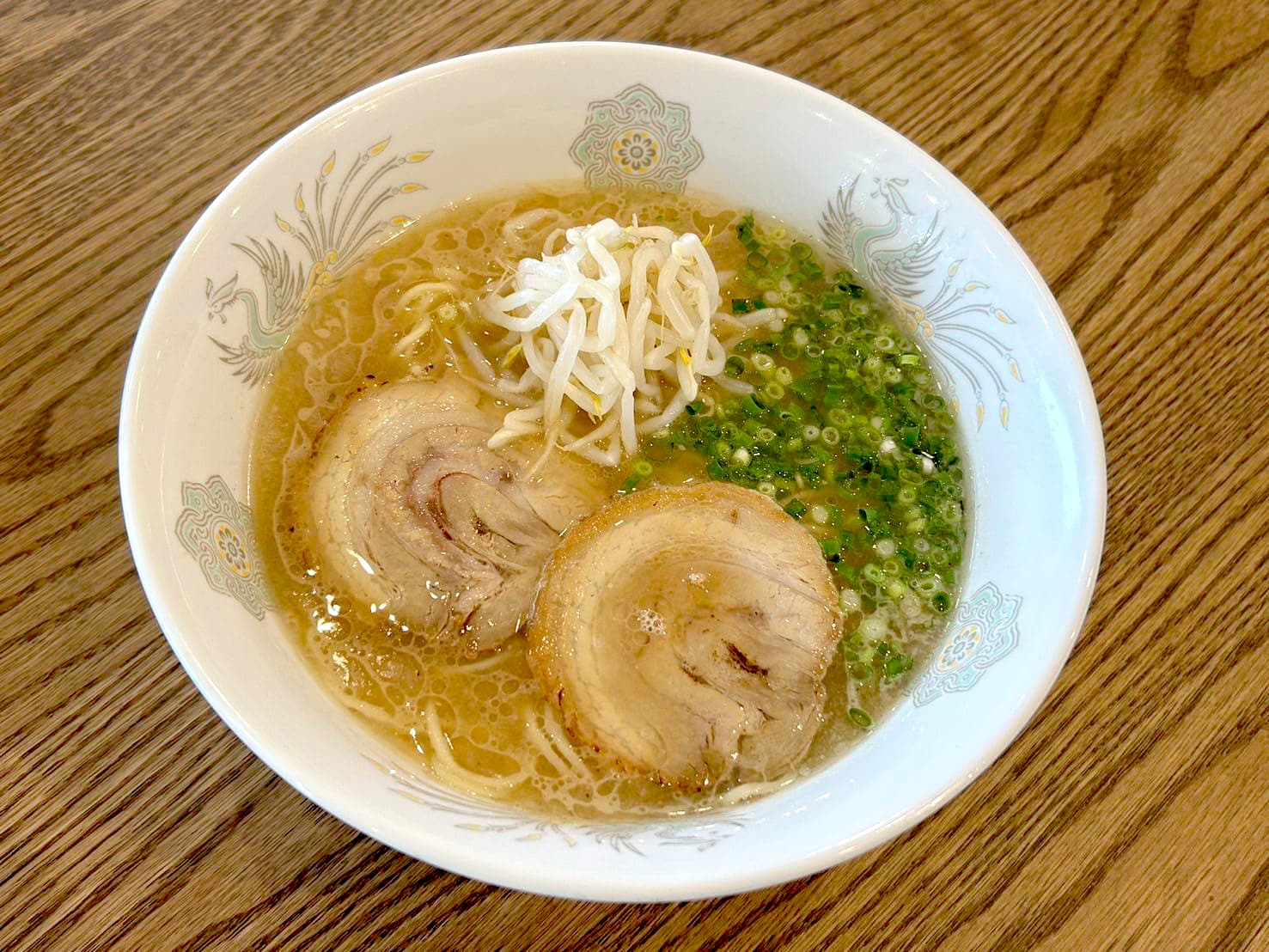 牛骨ラーメン